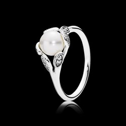 Picture of pearl ring